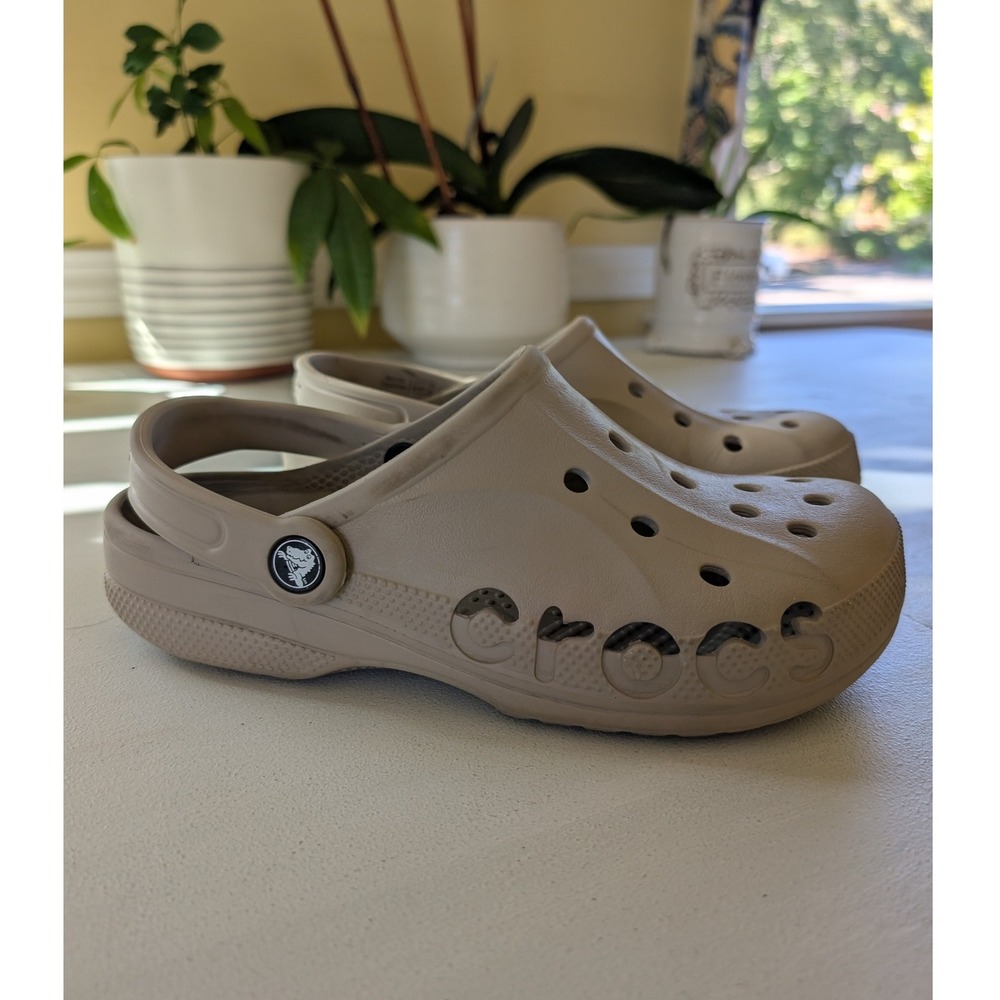 Crocs Classic Clogs Women's 8 W8 M6 Tan Light Brown Solid Moderate Wear; Dirty